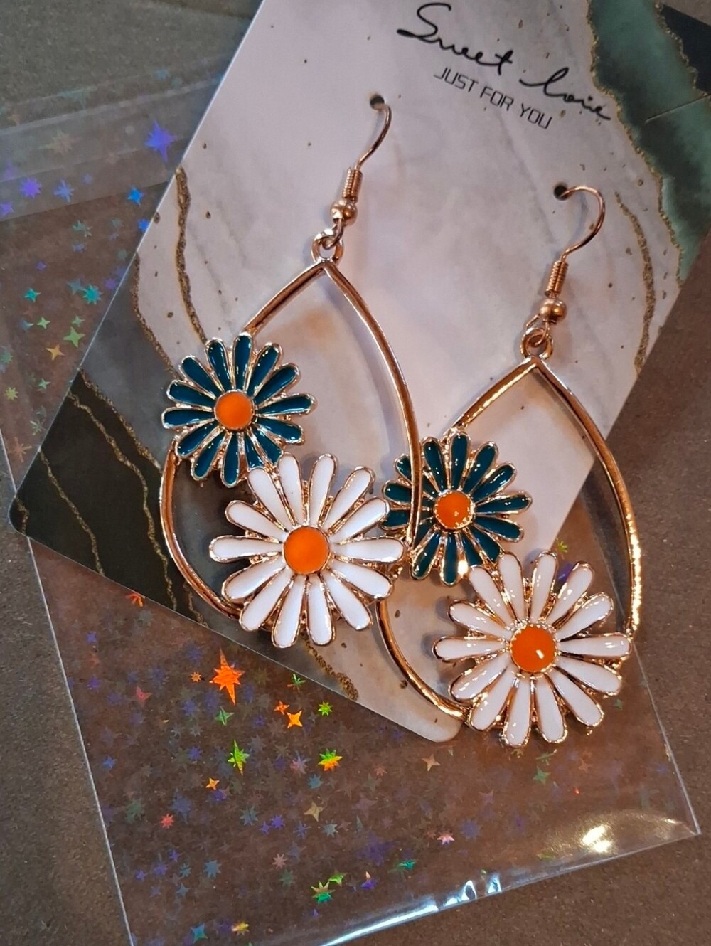 $8 Each Or Bundle 5/$20 Gold Teardrop Earrings with White & Teal Daisies